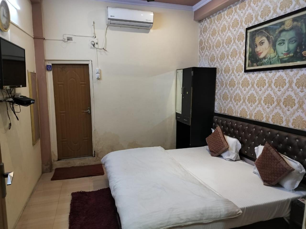 Ds Residency Varanasi-Prime Location-Parking Экстерьер фото