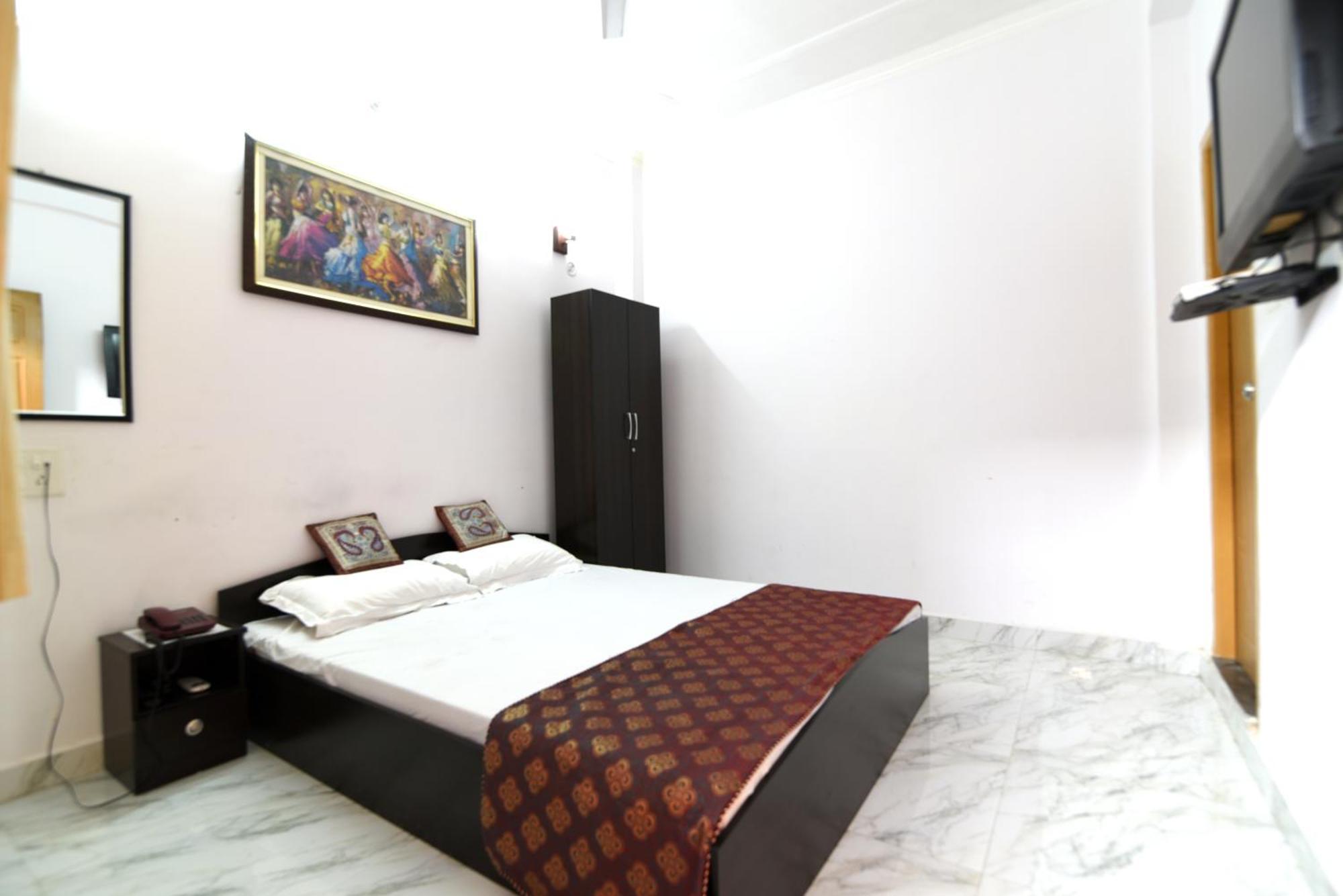 Ds Residency Varanasi-Prime Location-Parking Экстерьер фото