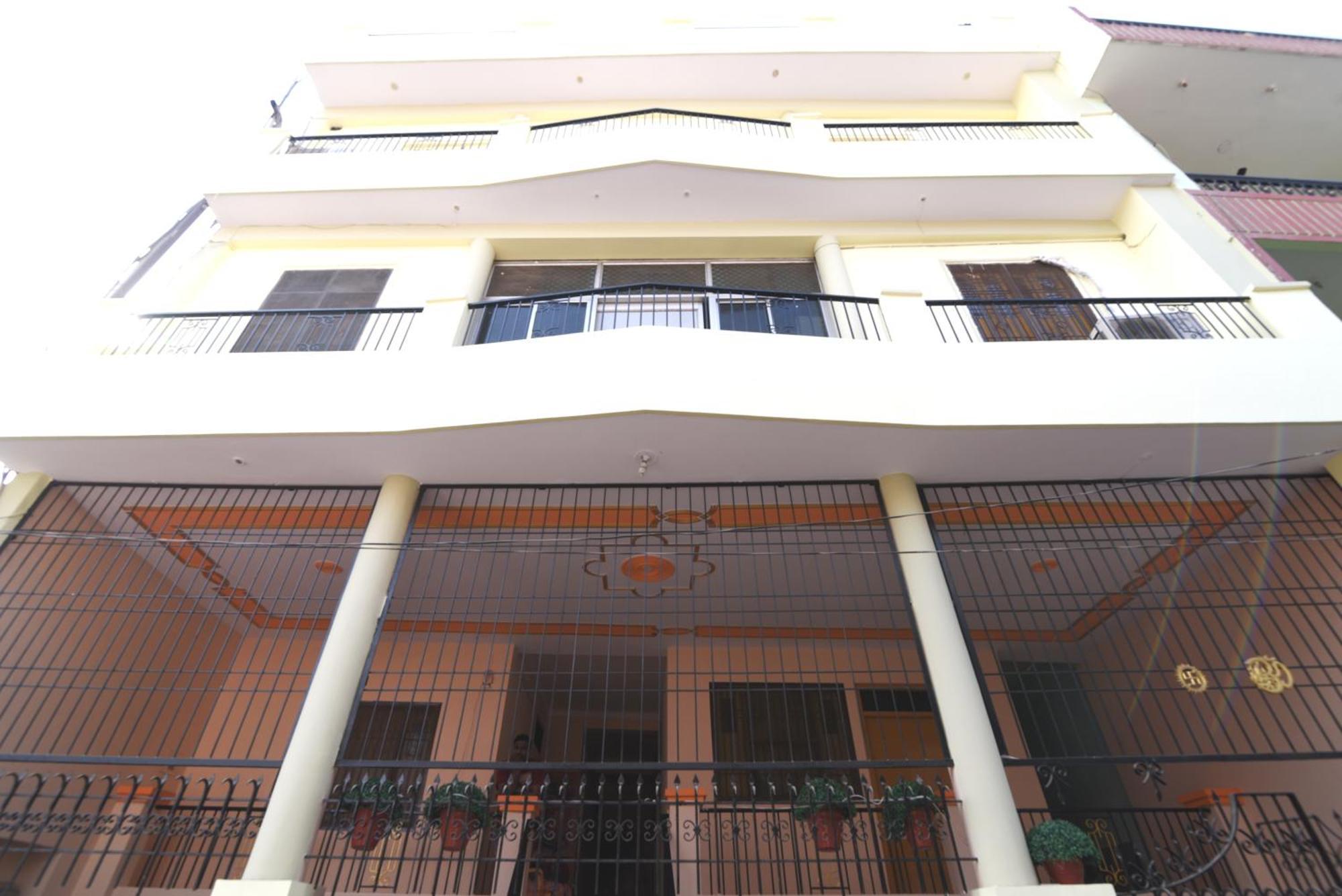 Ds Residency Varanasi-Prime Location-Parking Экстерьер фото